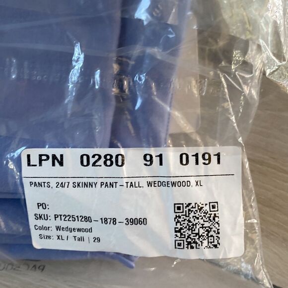 Fabletics 24/7 Skinny Pants Tall Wedgewood XL NWT and‎ in packaging unopened - Picture 8 of 9